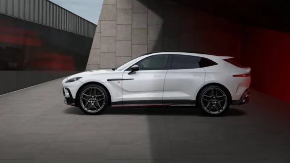 Aston Martin DBX S : Profil