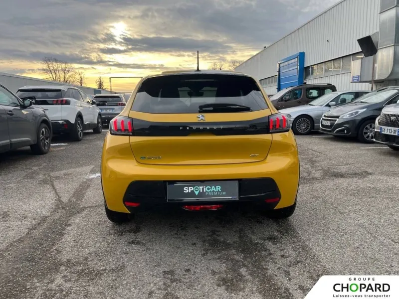 Image secondaire du véhicule 6