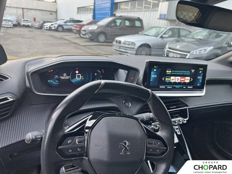 Image secondaire du véhicule 9