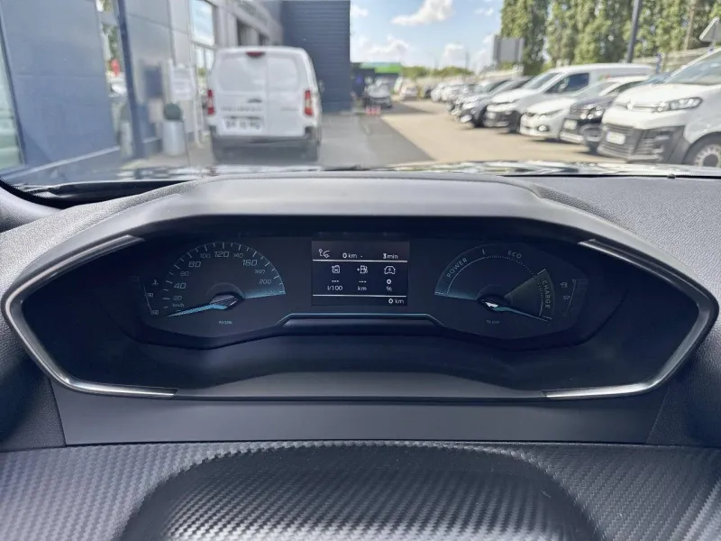 Image secondaire du véhicule 12