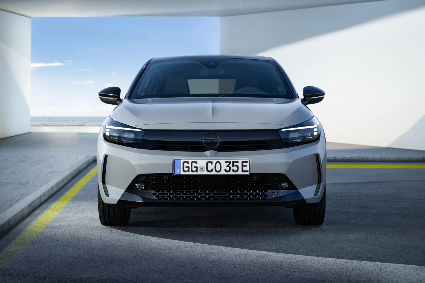 Opel Corsa 2023 : face avant statique