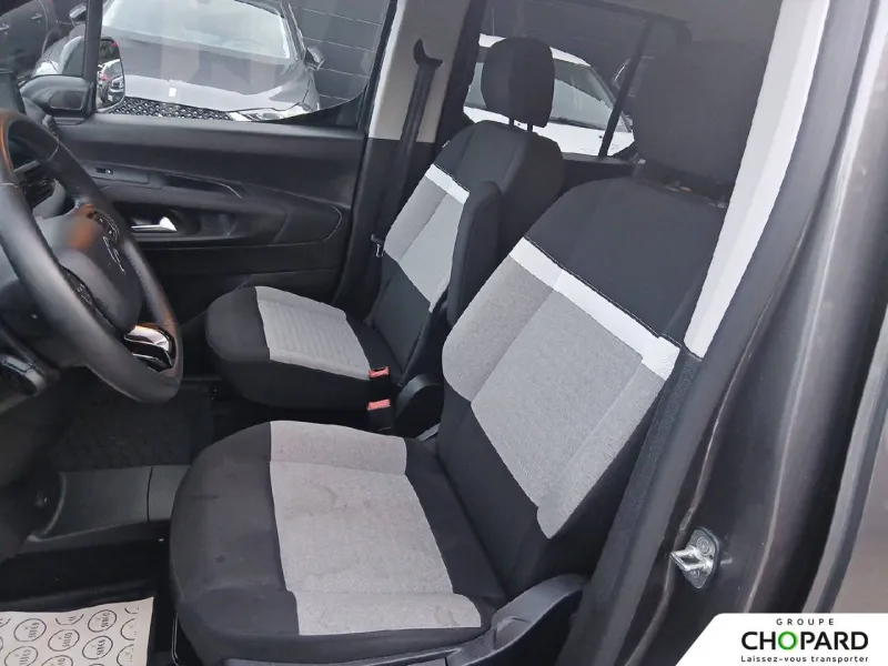 Image secondaire du véhicule 12