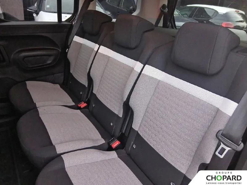 Image secondaire du véhicule 19