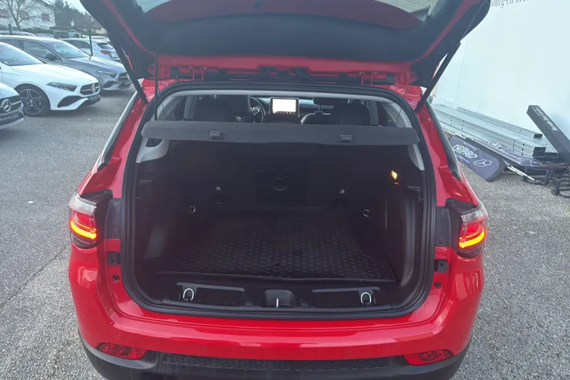 Image secondaire du véhicule 10