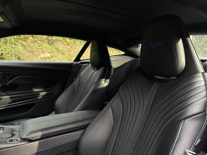 Image secondaire du véhicule 9