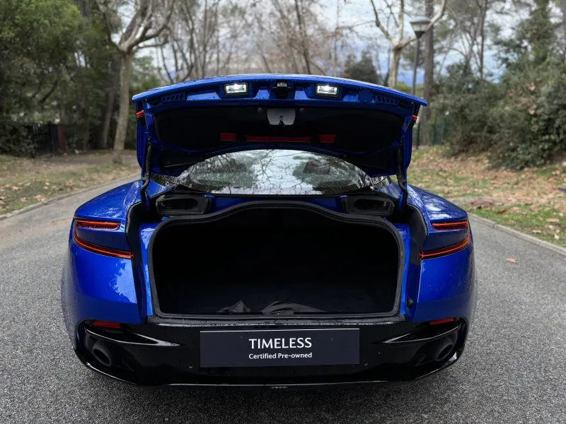 Image secondaire du véhicule 12