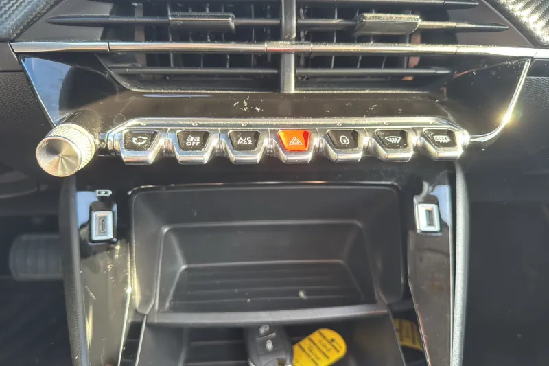 Image secondaire du véhicule 28