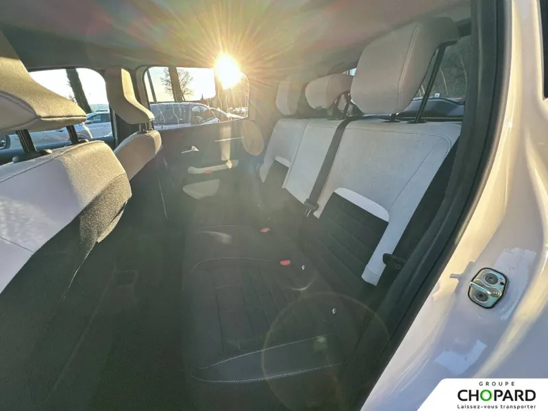 Image secondaire du véhicule 19