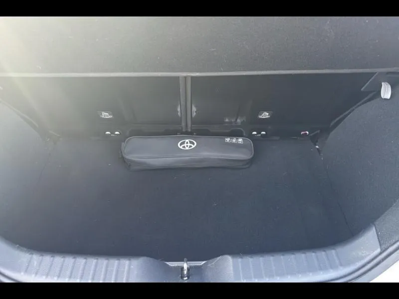 Image secondaire du véhicule 10