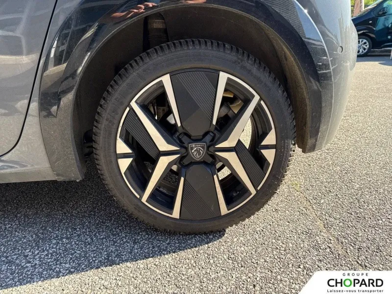 Image secondaire du véhicule 12