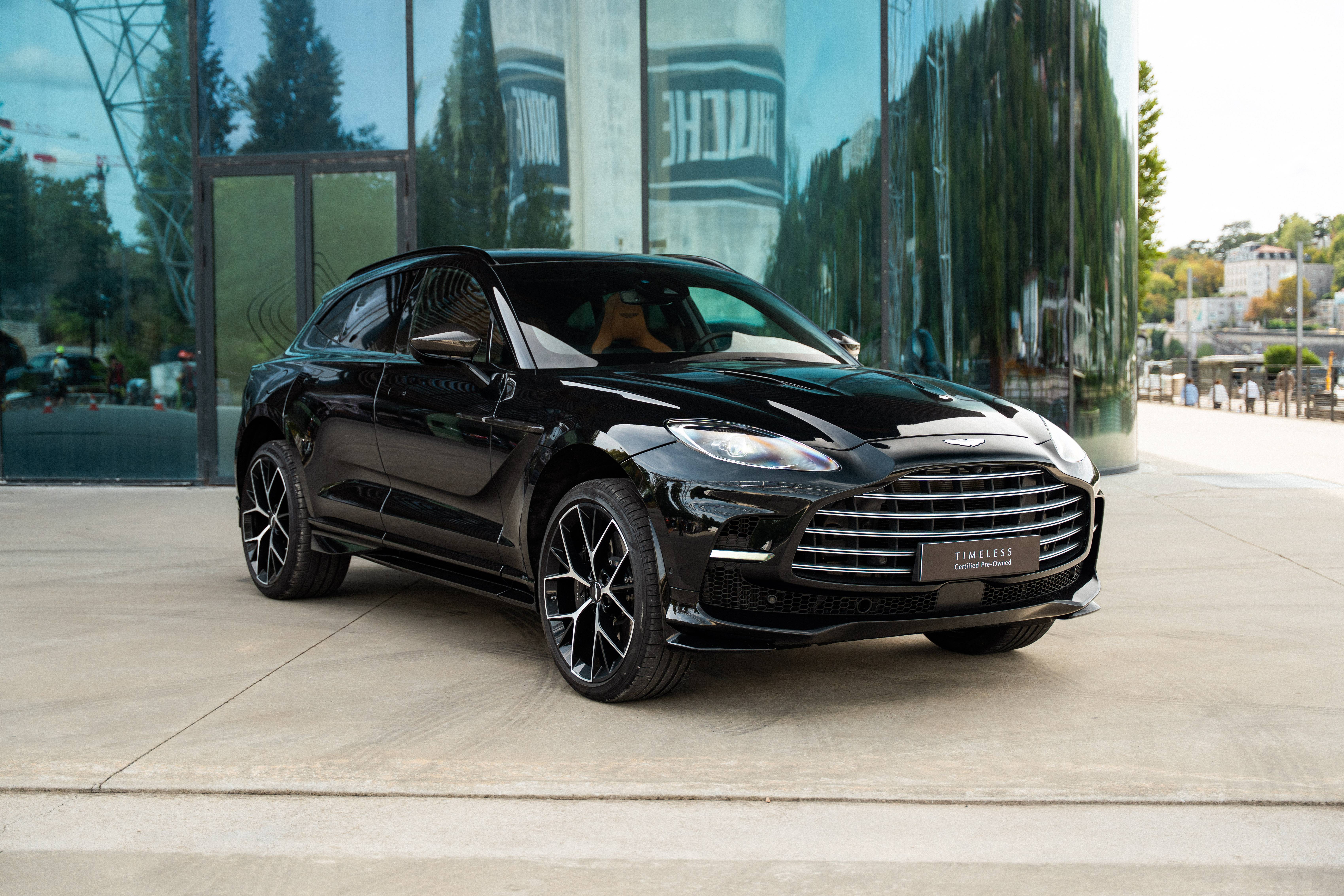 DBX707 DBX707 4.0 Biturbo V8 &mdash; 1