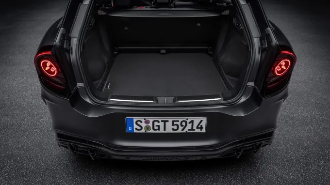 Mercedes-AMG GT SUV : coffre