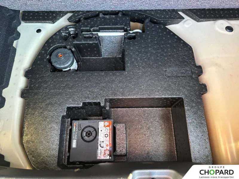 Image secondaire du véhicule 25