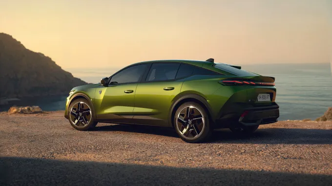 Peugeot 408 : 3/4 arrière