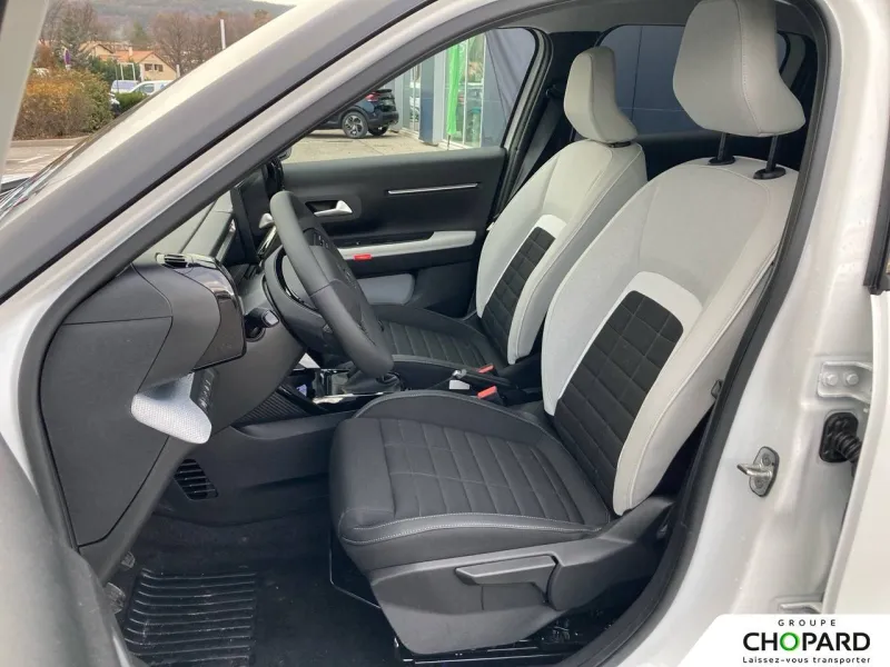 Image secondaire du véhicule 12