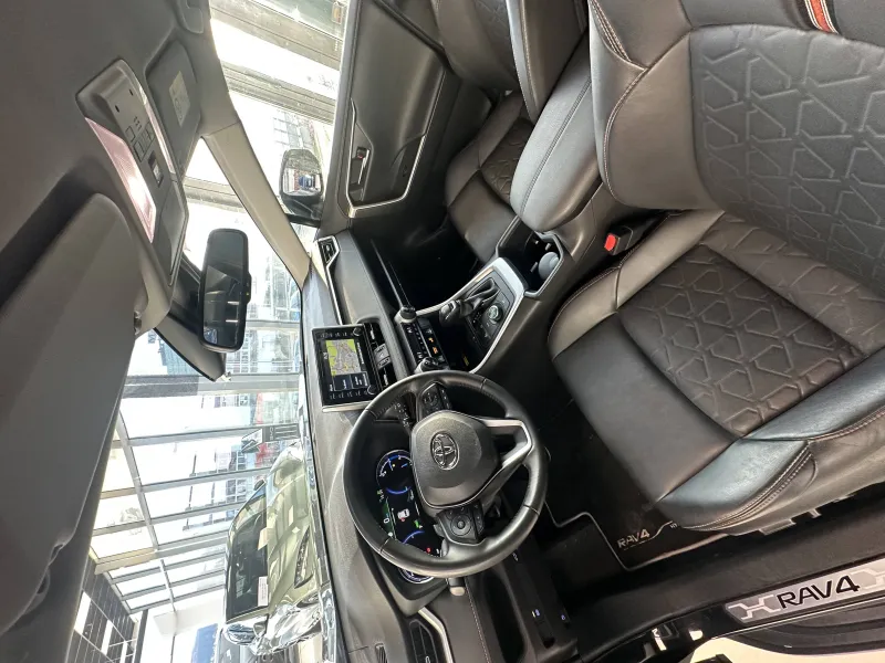 Image secondaire du véhicule 9