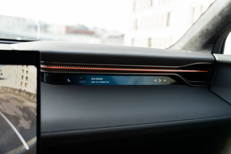 Image secondaire du véhicule 10