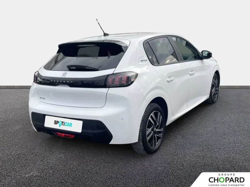 Image secondaire du véhicule 9