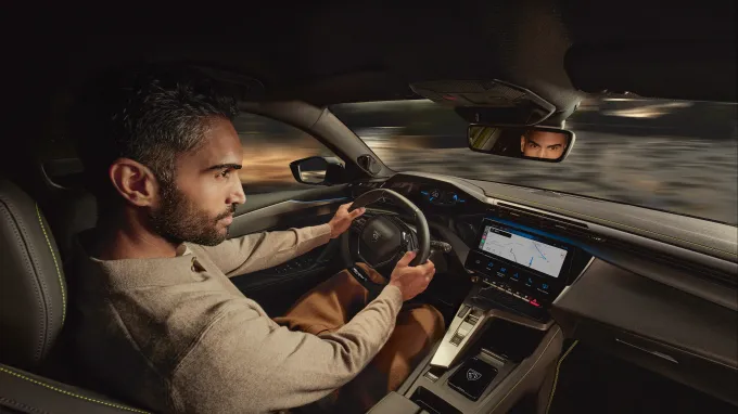 Peugeot 408 : Pilotage du véhicule