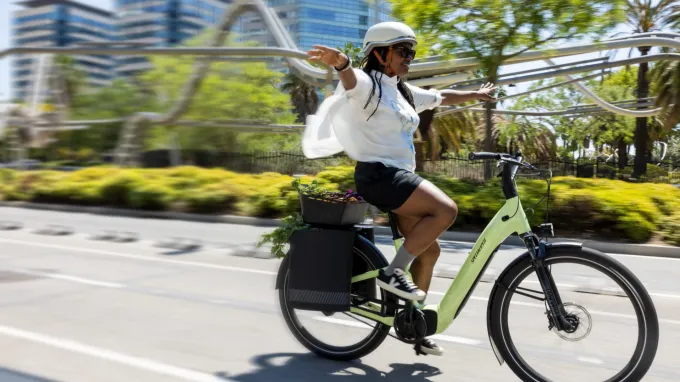 Specialized Turbo Como : dans la rue