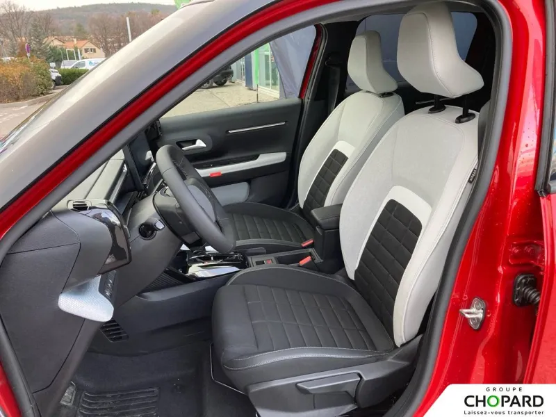 Image secondaire du véhicule 12