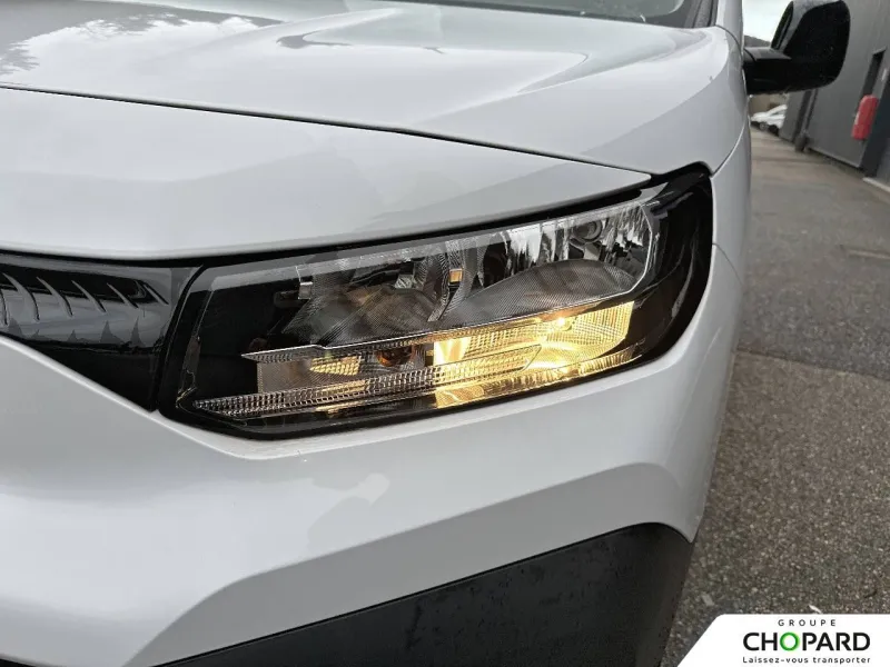 Image secondaire du véhicule 23