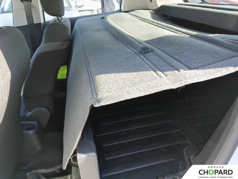 Image secondaire du véhicule 12