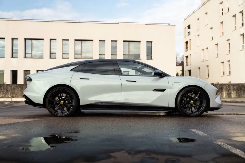 Image secondaire du véhicule 4