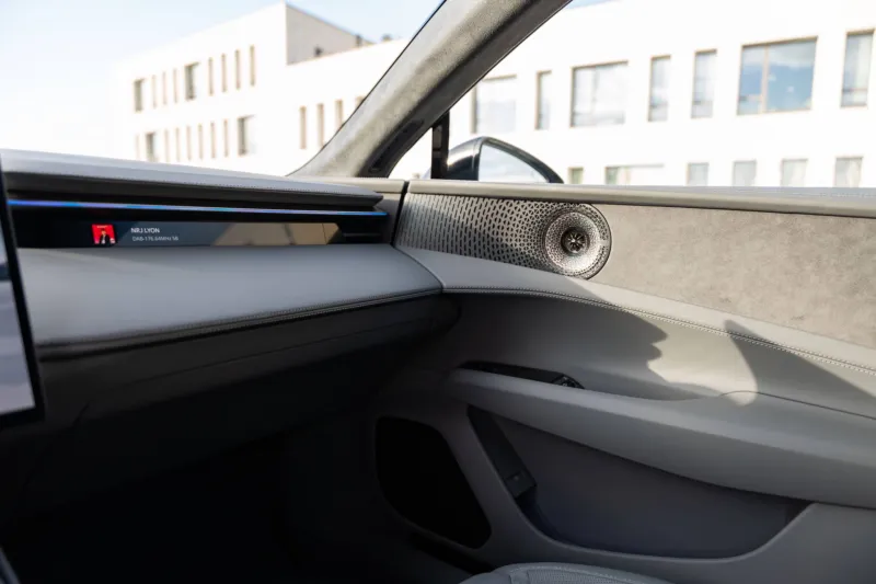 Image secondaire du véhicule 10