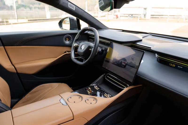 Image secondaire du véhicule 10