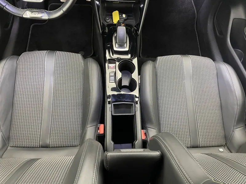 Image secondaire du véhicule 26