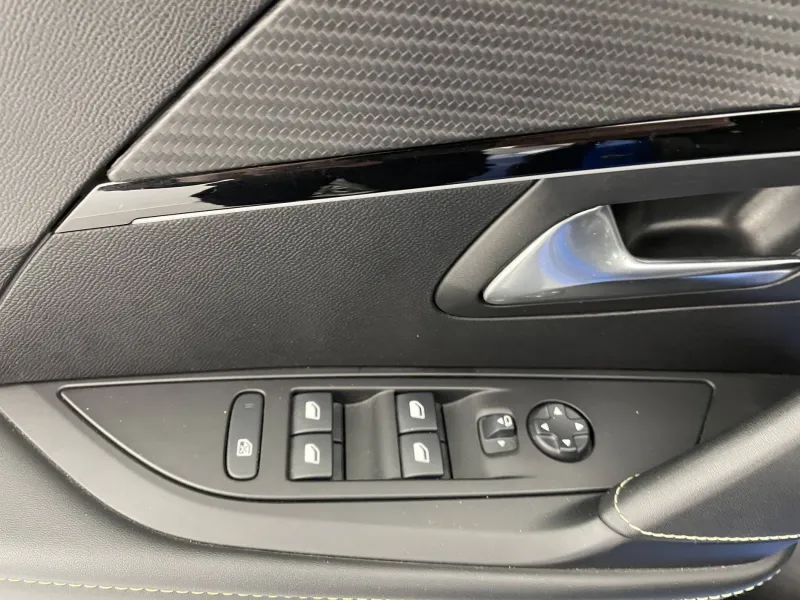 Image secondaire du véhicule 33