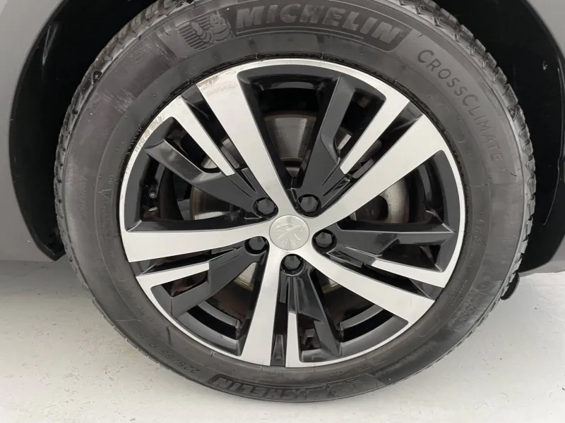 Image secondaire du véhicule 19