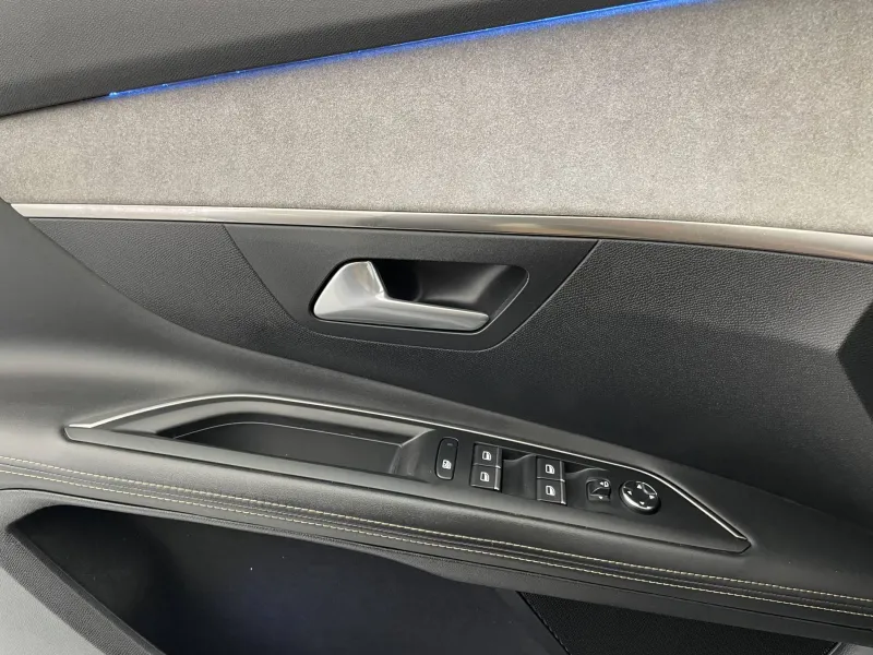 Image secondaire du véhicule 30