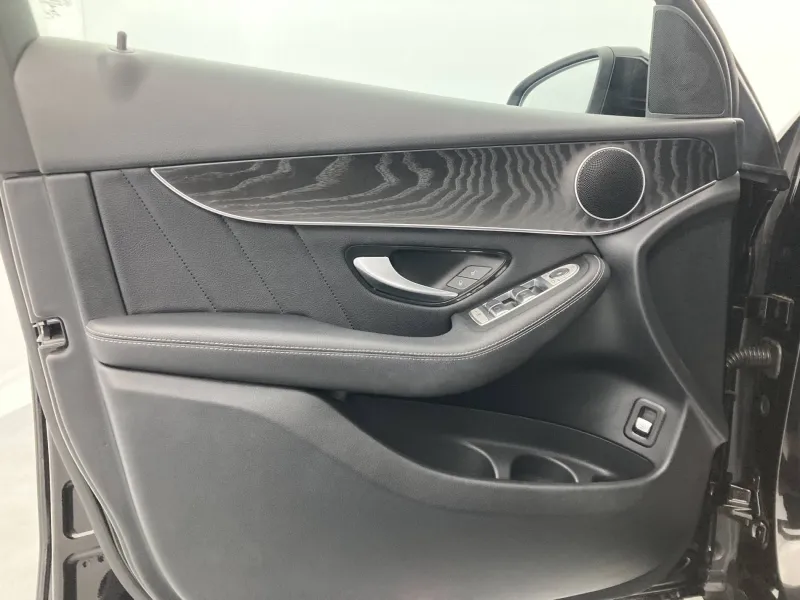 Image secondaire du véhicule 24