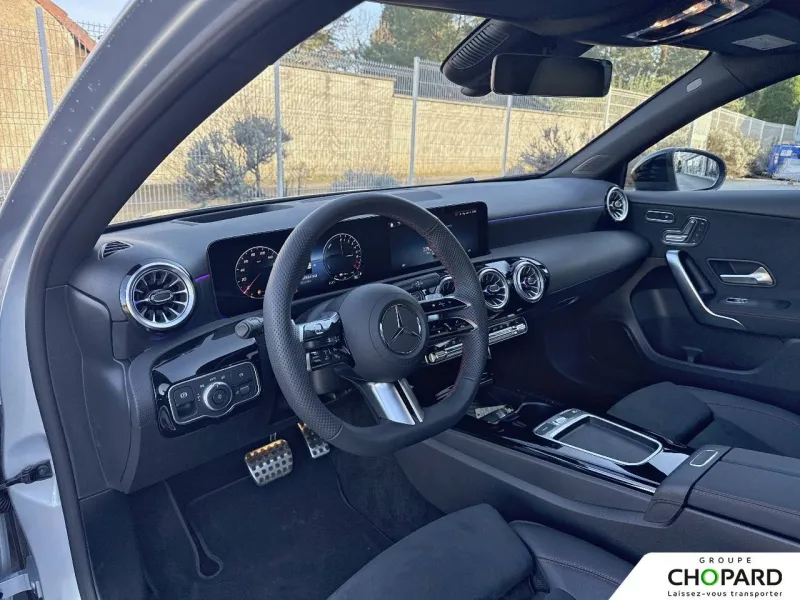 Image secondaire du véhicule 3