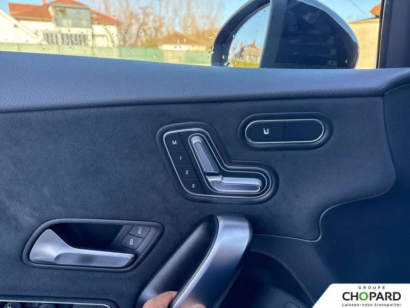 Image secondaire du véhicule 22