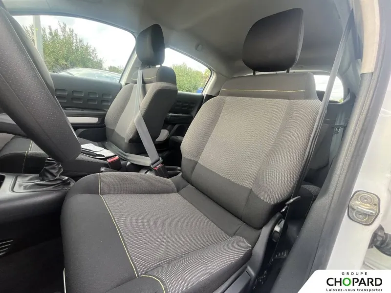 Image secondaire du véhicule 10