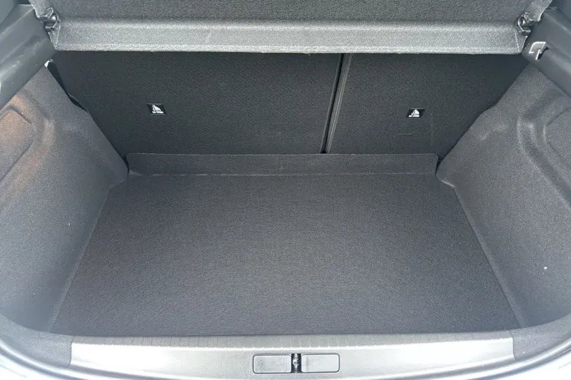 Image secondaire du véhicule 10