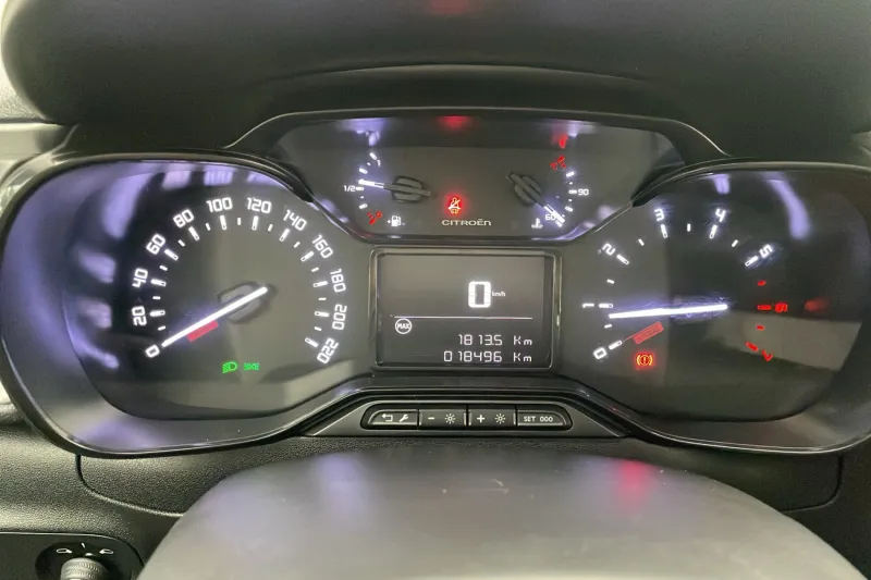 Image secondaire du véhicule 10