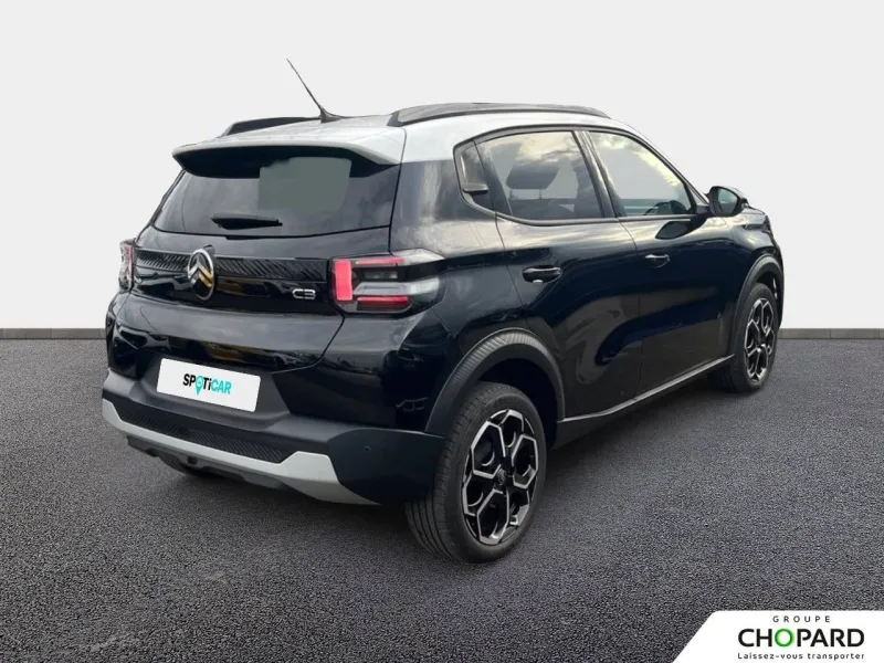 Image secondaire du véhicule 9