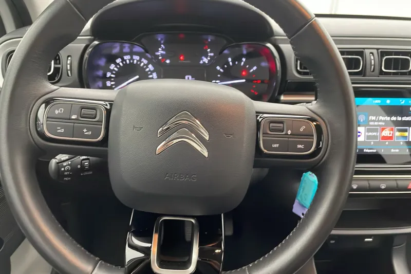 Image secondaire du véhicule 12