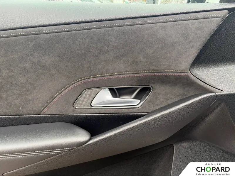 Image secondaire du véhicule 3