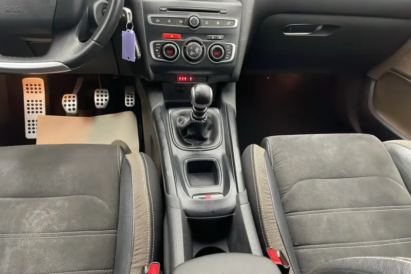 Image secondaire du véhicule 11