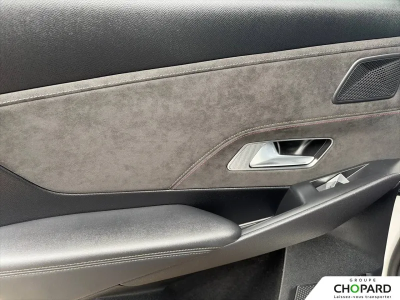 Image secondaire du véhicule 12