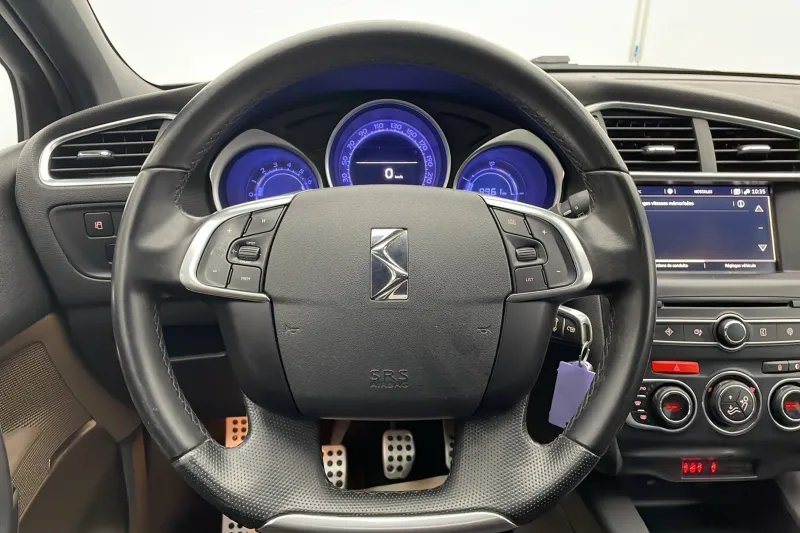 Image secondaire du véhicule 12