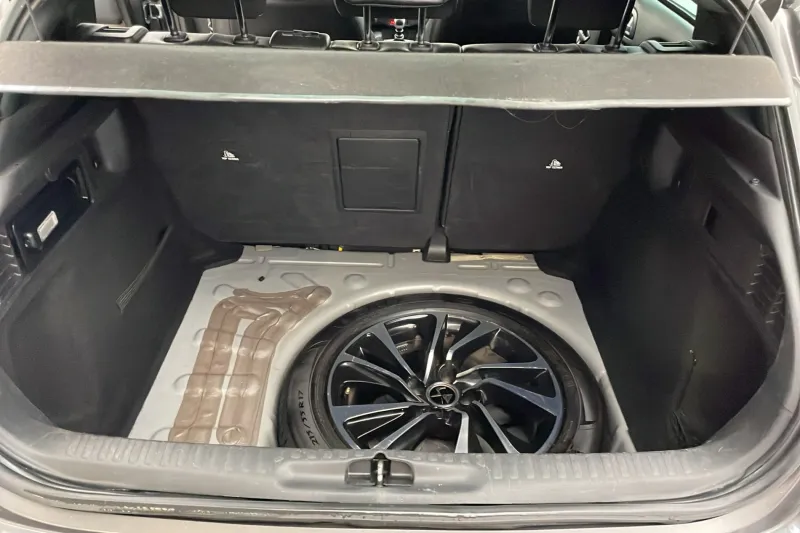 Image secondaire du véhicule 13