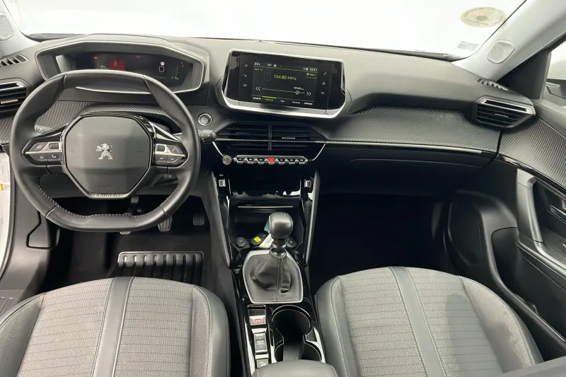 Image secondaire du véhicule 11