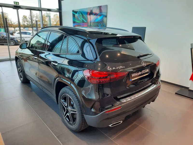 Image secondaire du véhicule 4