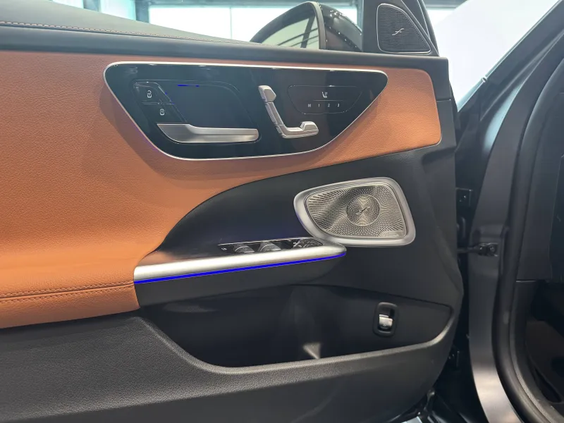 Image secondaire du véhicule 10